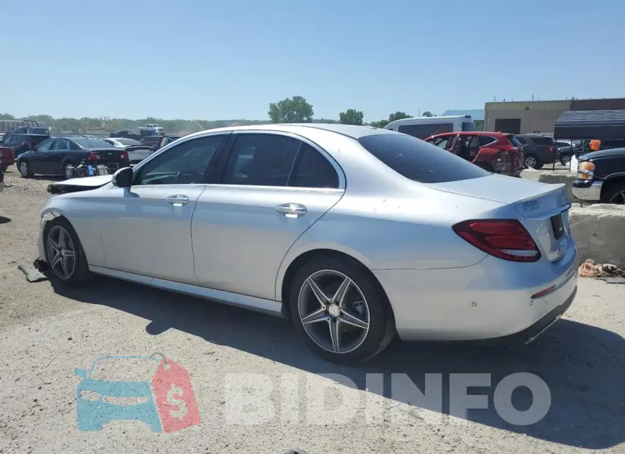WDDZF4JBXHA107677 Photo# 2