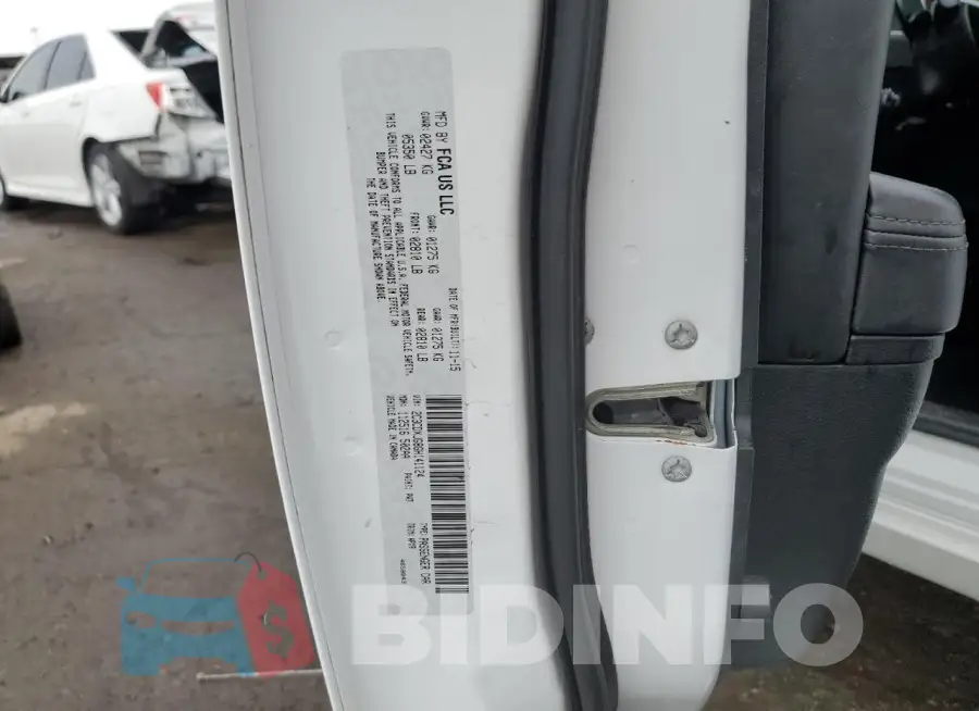 2C3CDXJG8GH141124 Photo# 12