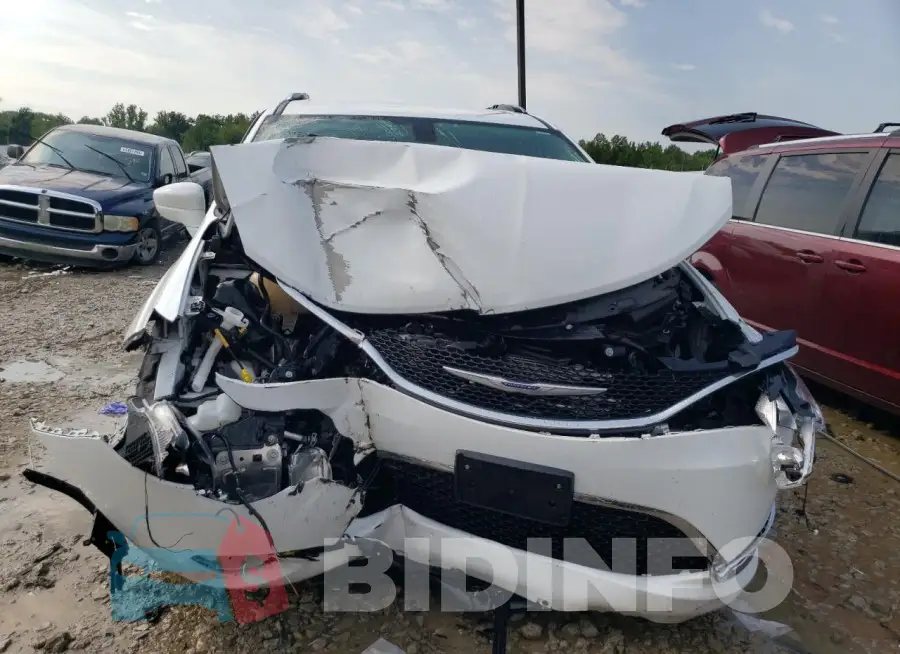 2C4RC1EG5LR146320 Photo# 5