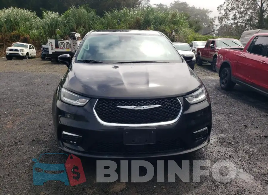 2C4RC1L77NR147944 Photo# 5