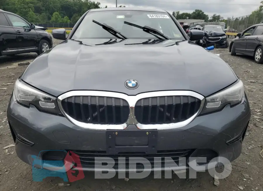 3MW5R7J02L8B32333 Photo# 5