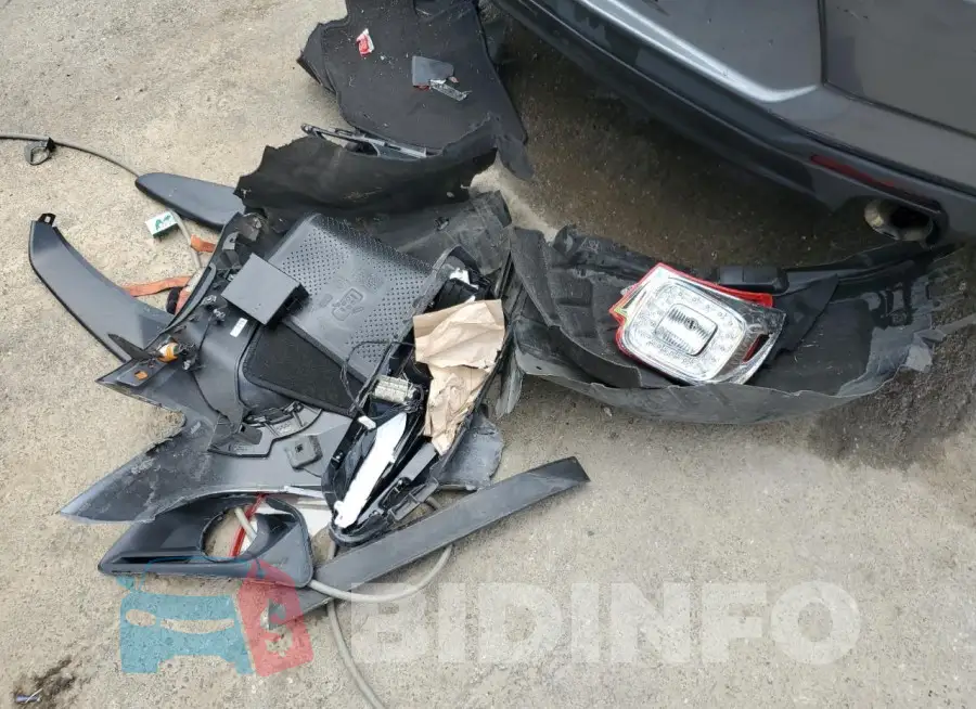 1G1FB1RS1M0134853 Photo# 13