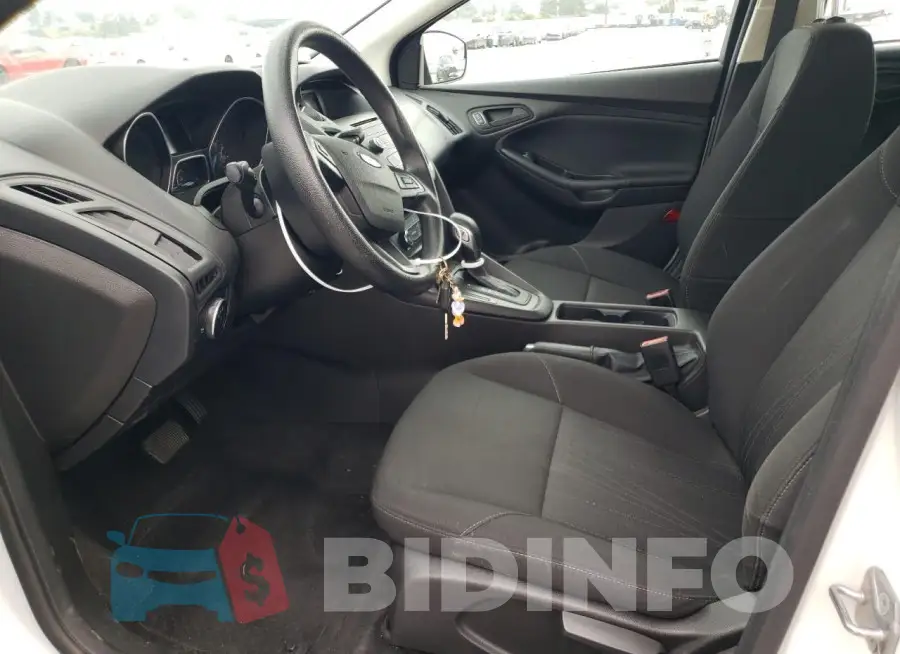 1FADP3E22FL358111 Photo# 7