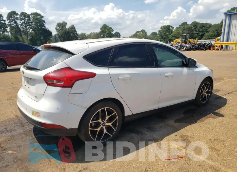 1FADP3M20HL229742 Photo# 3