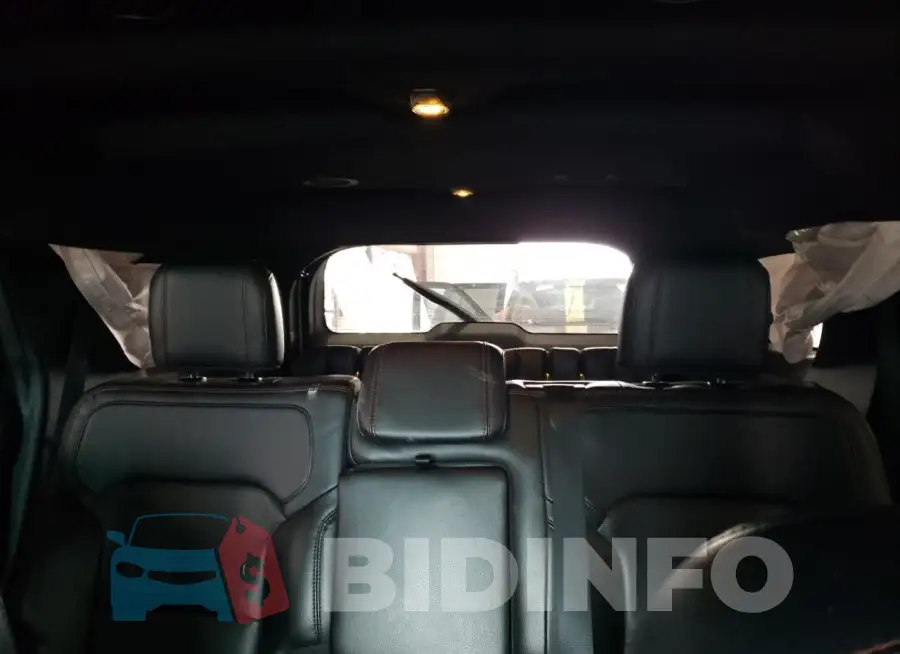 1FM5K8GT3HGA96977 Photo# 10