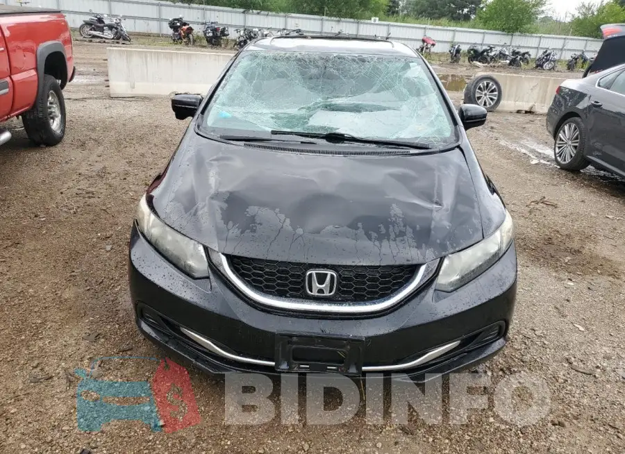 19XFB2F84FE052146 Photo# 5