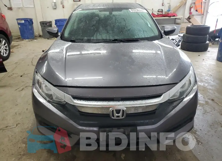 19XFC2F50HE001734 Photo# 5