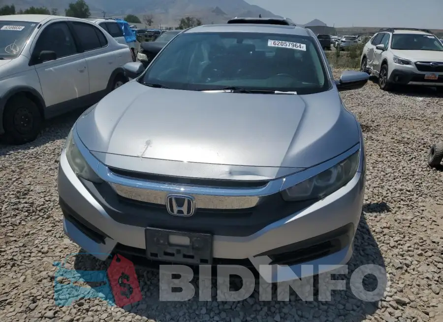 19XFC2F76GE233643 Photo# 5