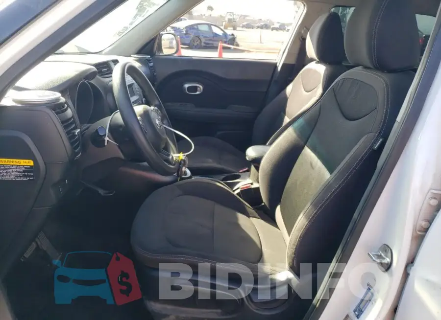 KNDJN2A27G7388685 Photo# 7