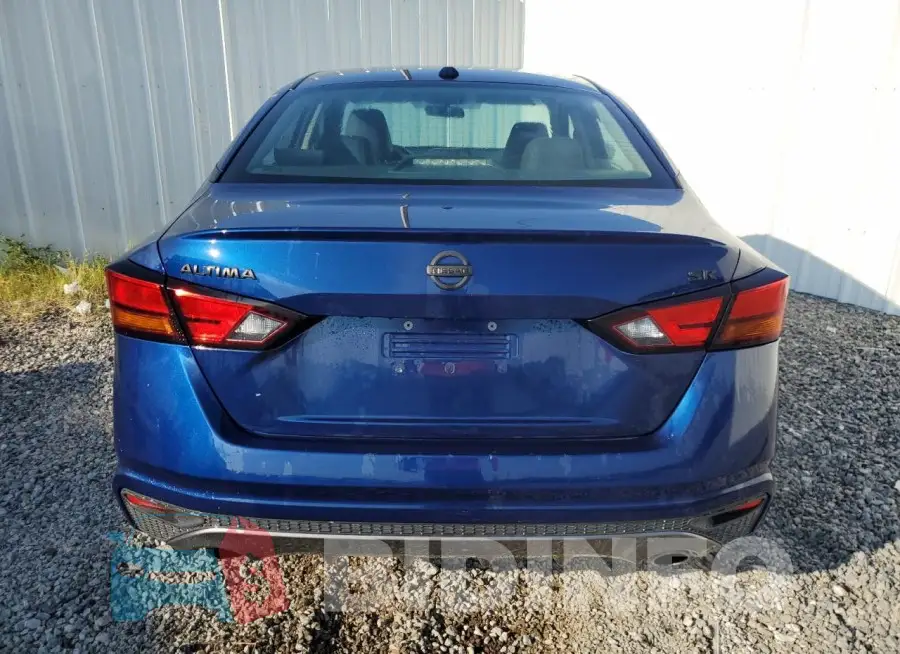 1N4BL4CV1KC252698 Photo# 6