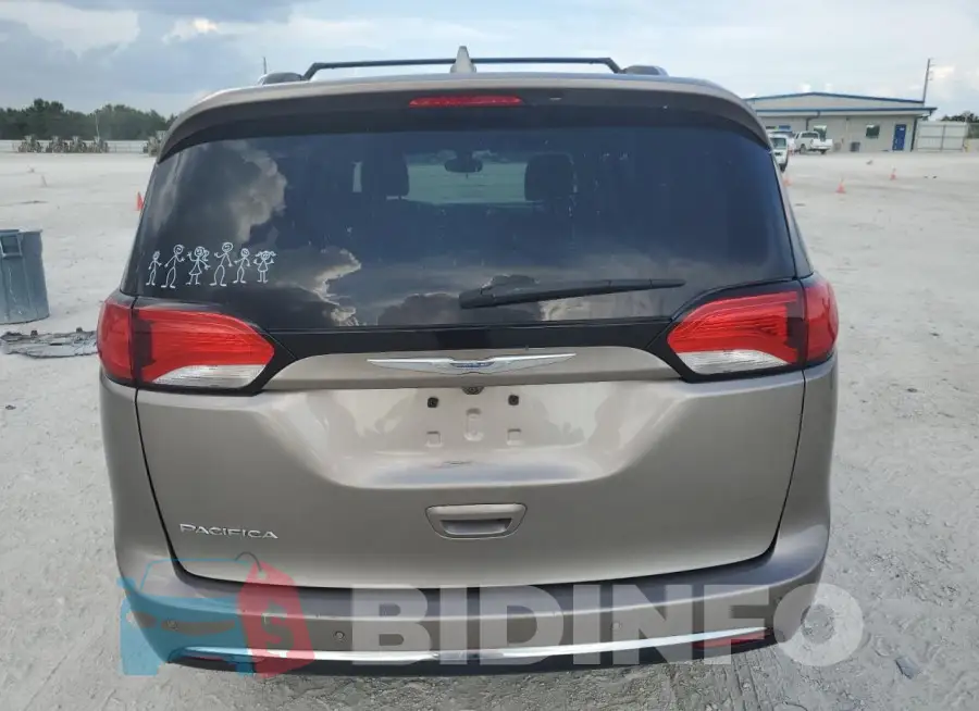 2C4RC1EG7HR803707 Photo# 6