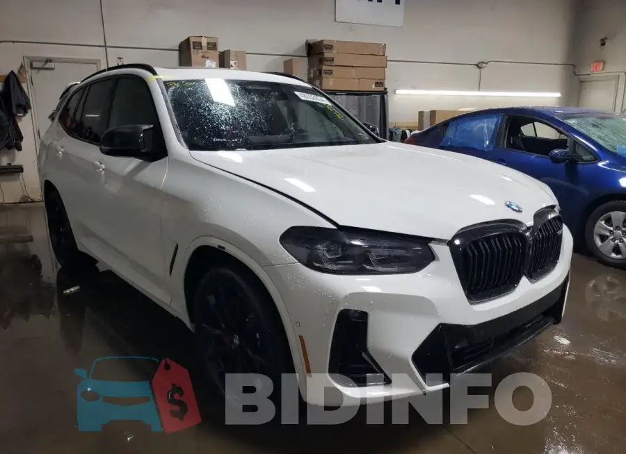 5UX83DP04R9V83087 Photo# 4