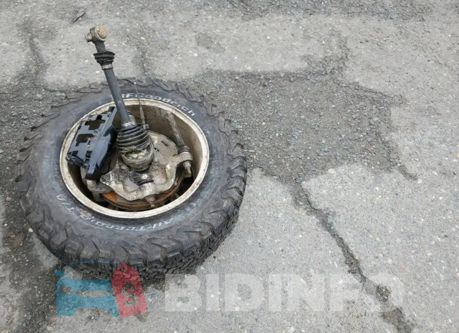 1GNSKBKCXJR153219 Photo# 13