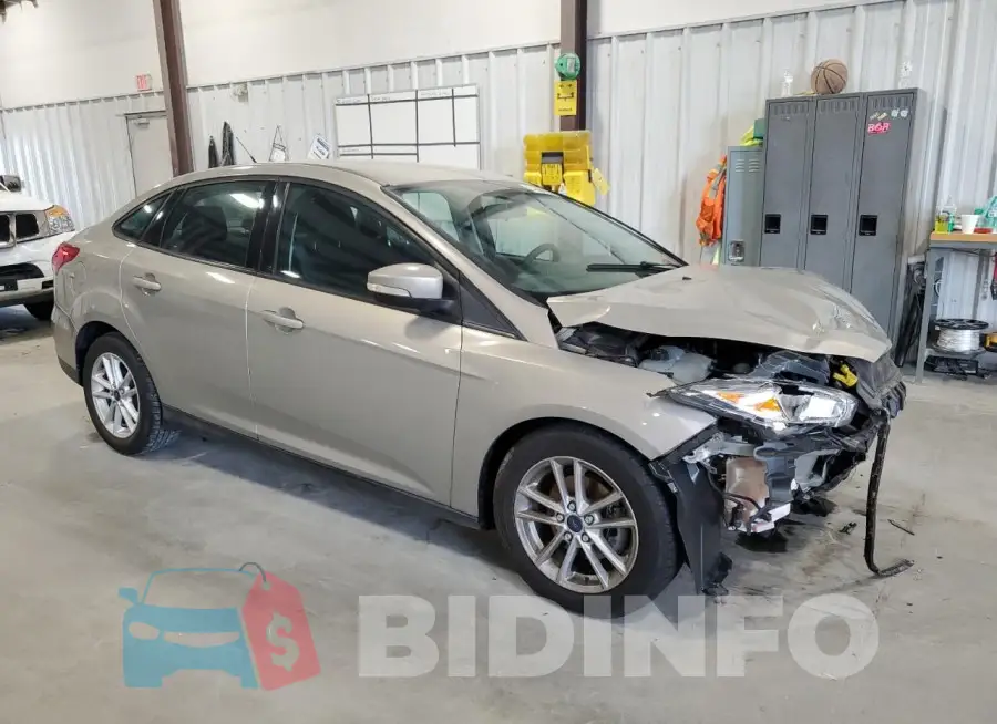 1FADP3F22GL279490 Photo# 4