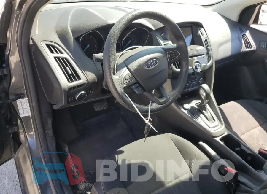 1FADP3M22HL205281 Photo# 8