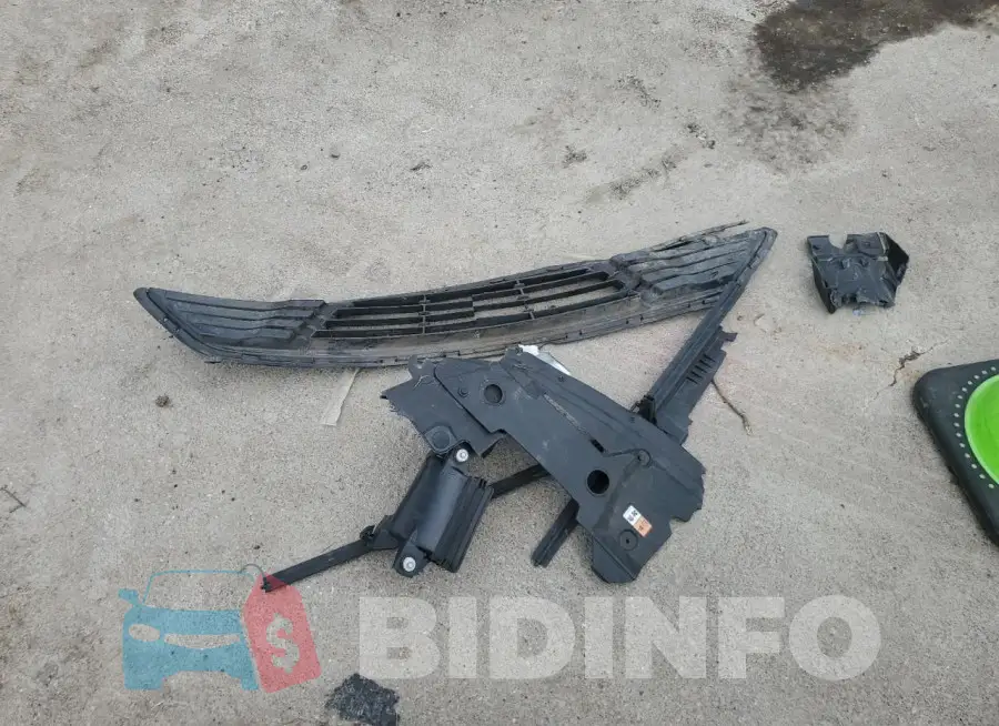1FAHP2D80JG135942 Photo# 12