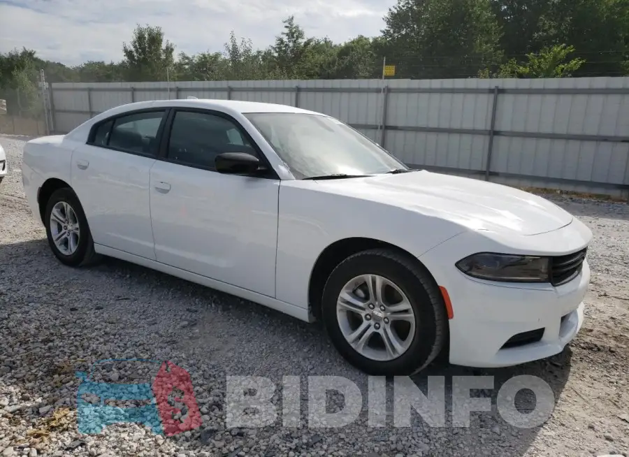 2C3CDXBG5PH686938 Photo# 4