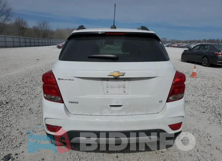 KL7CJLSB7JB674627 Photo# 6