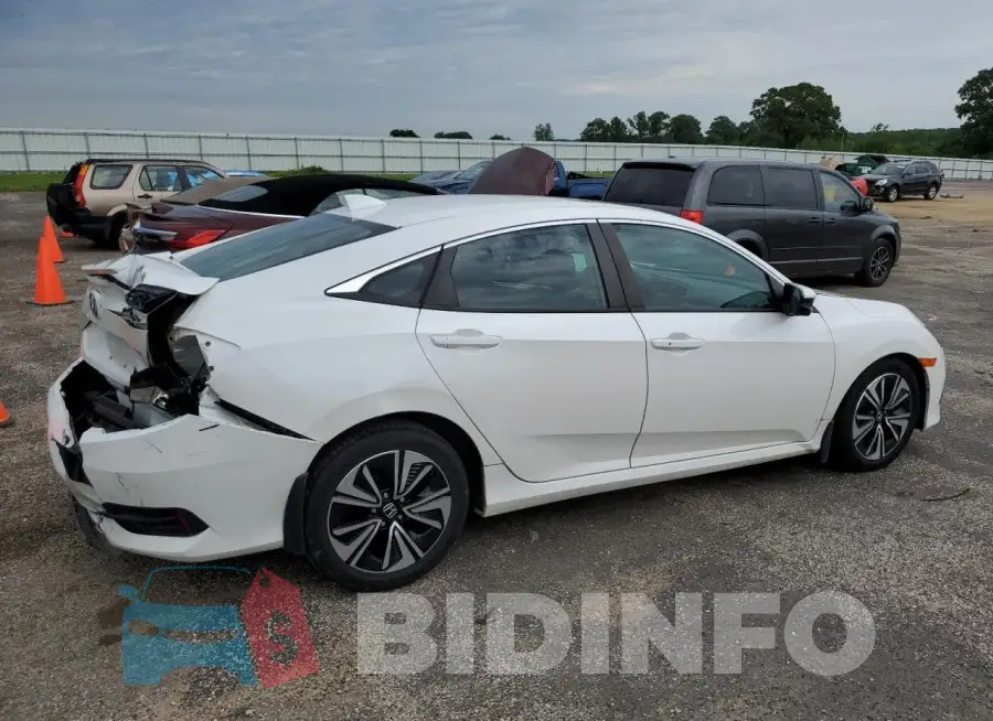19XFC1F36HE012942 Photo# 3
