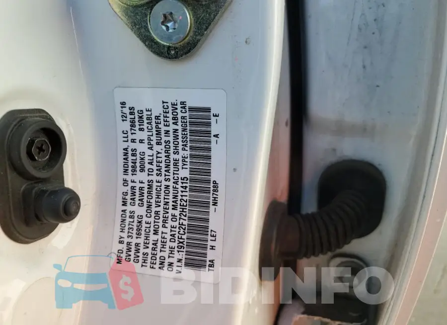 19XFC2F72HE211415 Photo# 12
