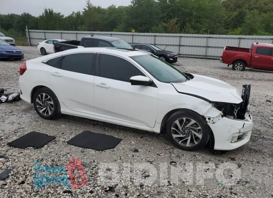 19XFC2F74HE014780 Photo# 4