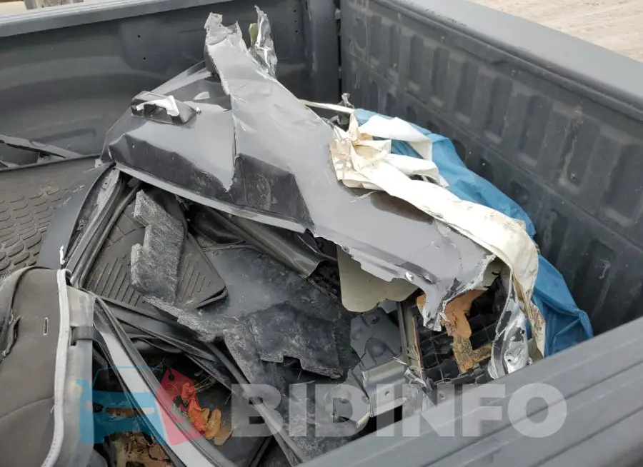 1C6SRFLT9LN257728 Photo# 12