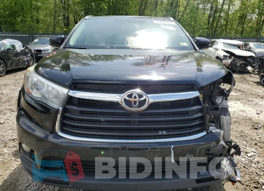 5TDJKRFH1GS245817 Photo# 5