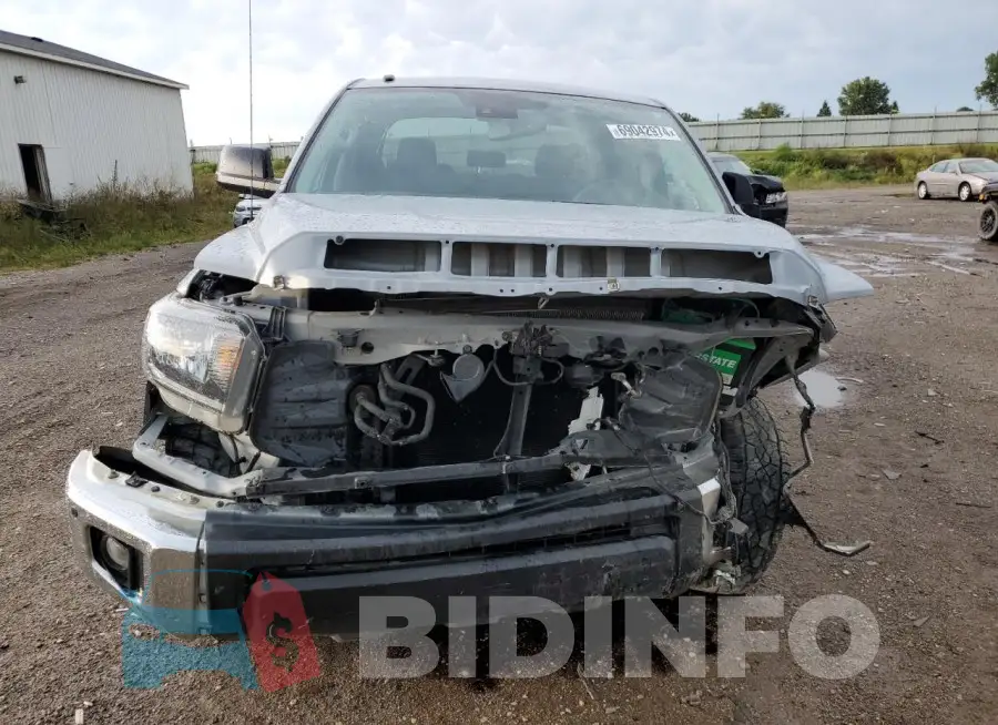 5TFDW5F17JX761825 Photo# 5