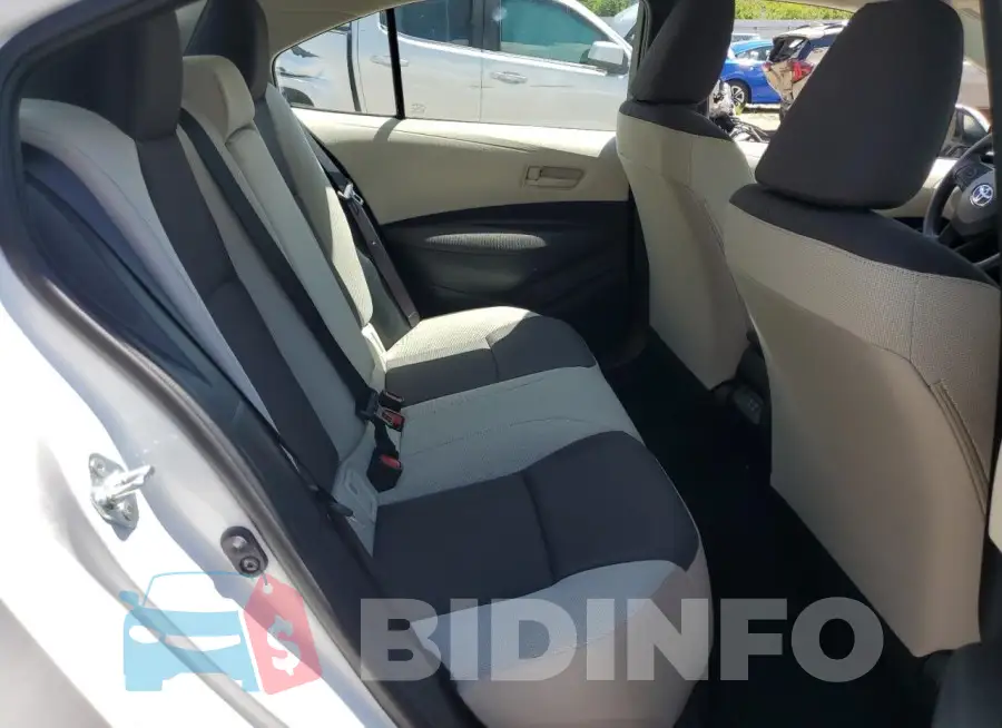 5YFB4MDE8RP137975 Photo# 10