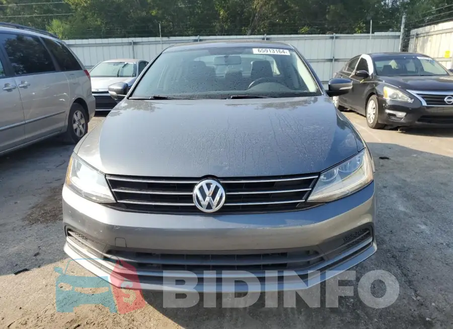 3VWB67AJ2HM299066 Photo# 5