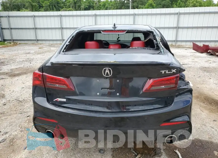 19UUB2F65KA004353 Photo# 6