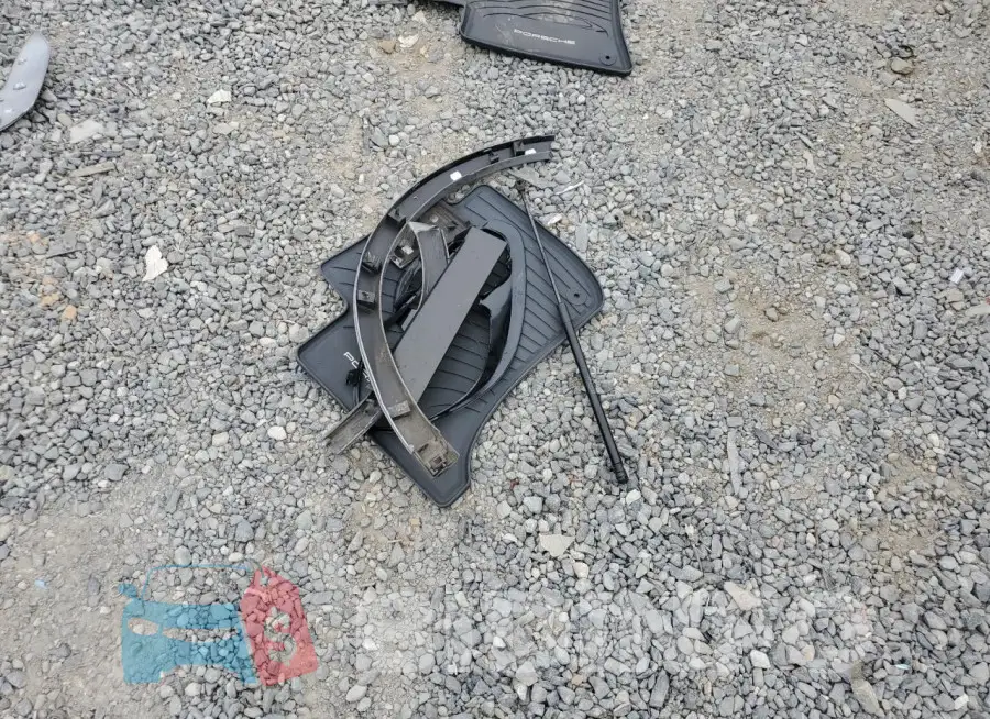 WP1AA2A25HKA87454 Photo# 13