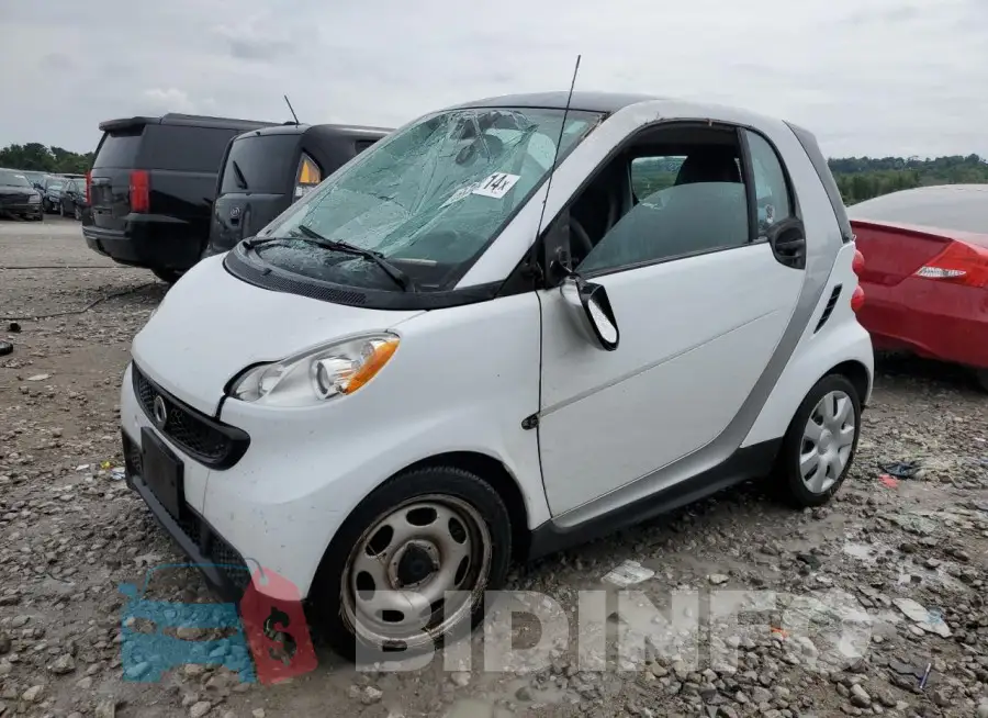 WMEEJ3BA6FK795113 Photo# 1