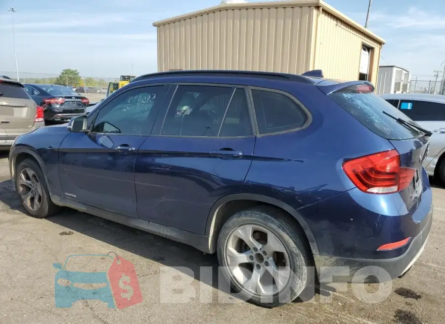 WBAVM1C54FV314542 Photo# 2