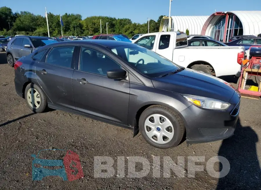 1FADP3E26GL210299 Photo# 4