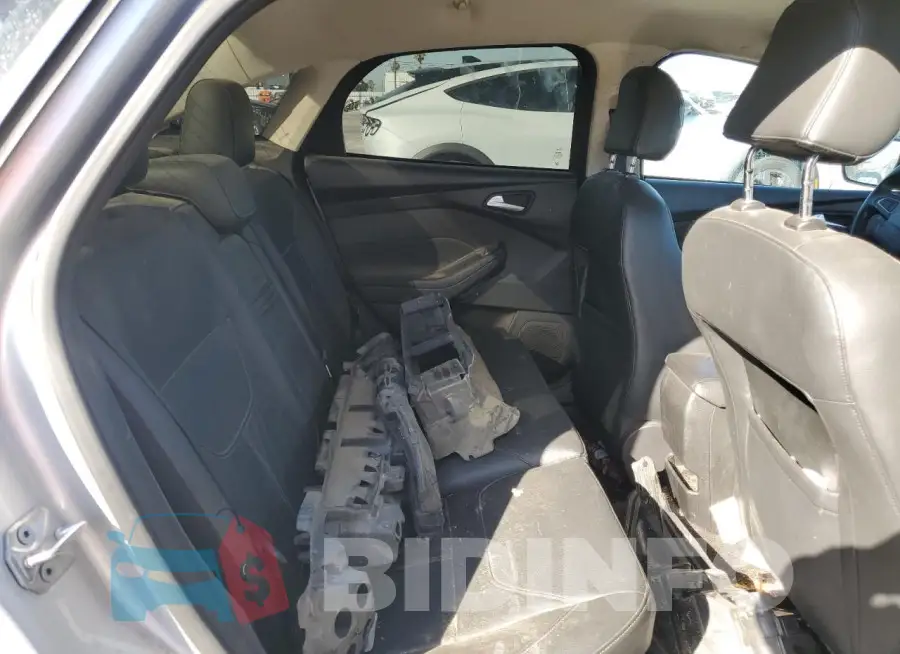 1FADP3F28FL349105 Photo# 10