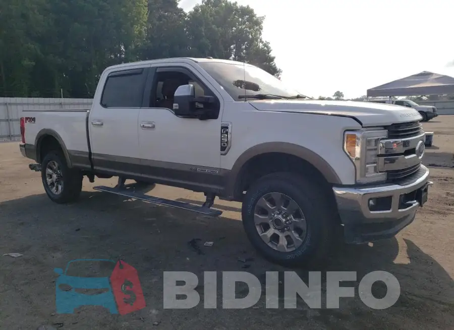 1FT7W2BT1JEB56519 Photo# 4