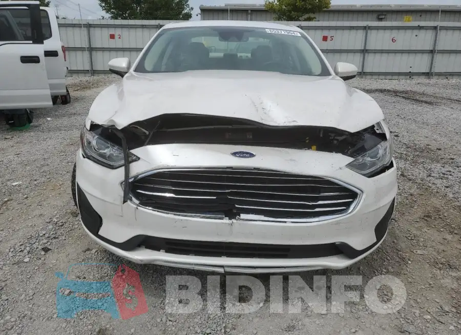 3FA6P0HDXKR130180 Photo# 5