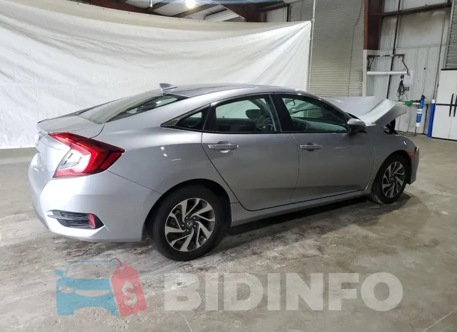 19XFC2F78HE228803 Photo# 3