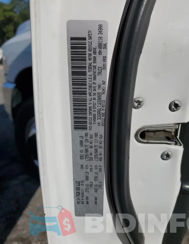 3C63RRGL7JG330925 Photo# 12