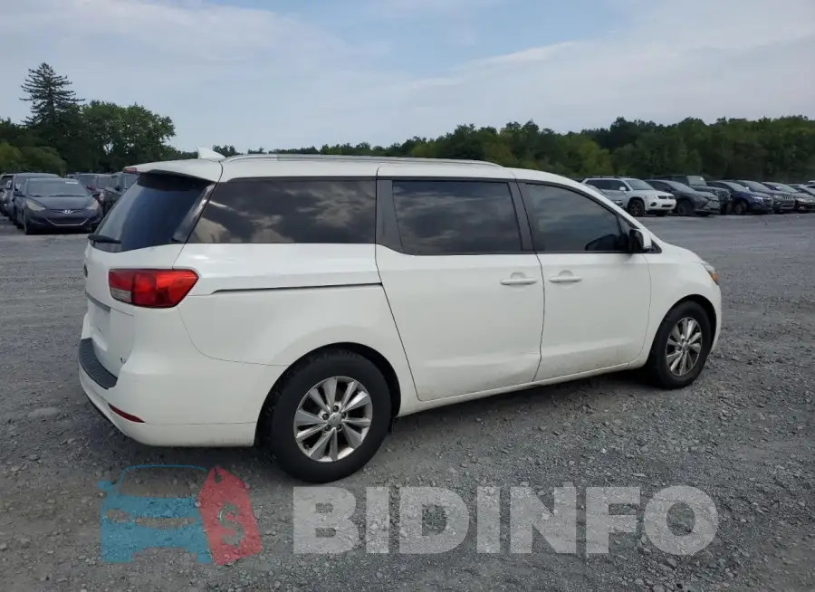 KNDMB5C19F6055890 Photo# 3