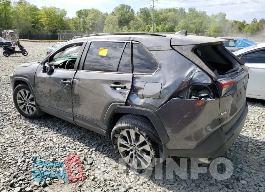 2T3A1RFV8MC188214 Photo# 2