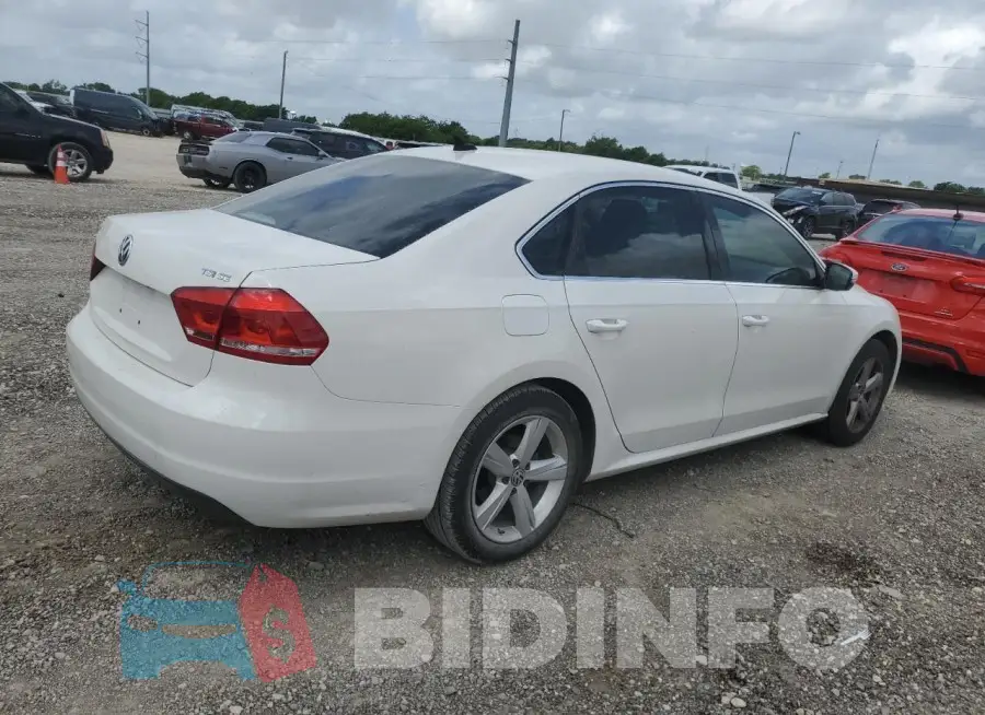 1VWBS7A35FC014324 Photo# 3