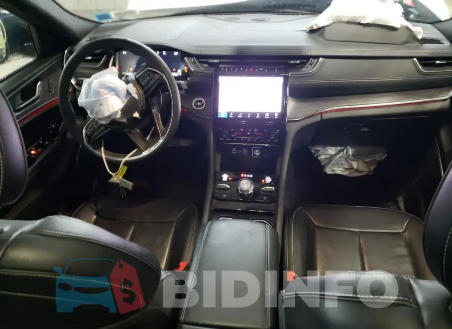 1C4RJKDGXP8782732 Photo# 8