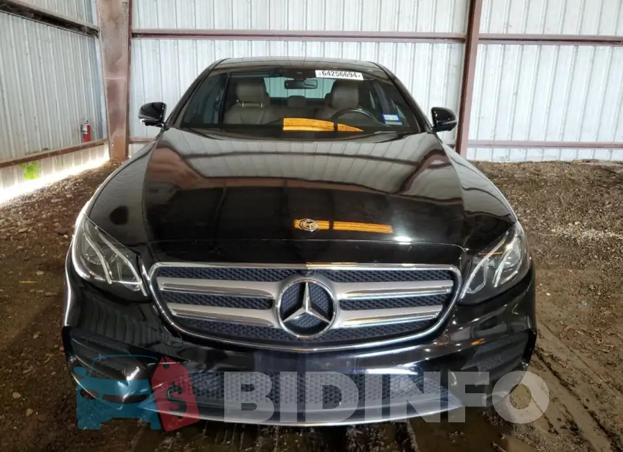 WDDZF4JB5KA582810 Photo# 5