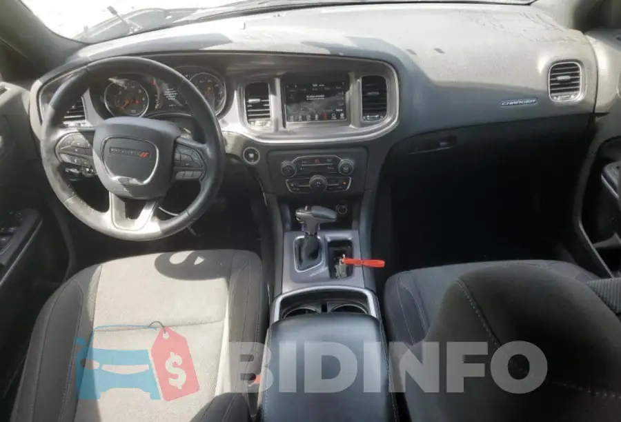 2C3CDXBG4KH658086 Photo# 8