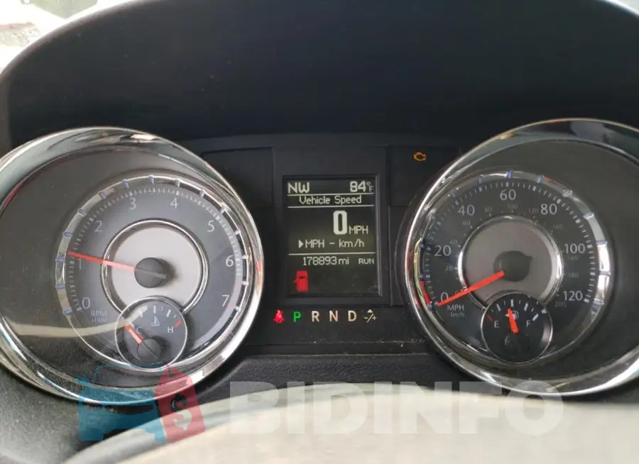 2C4RC1BG4GR138381 Photo# 9