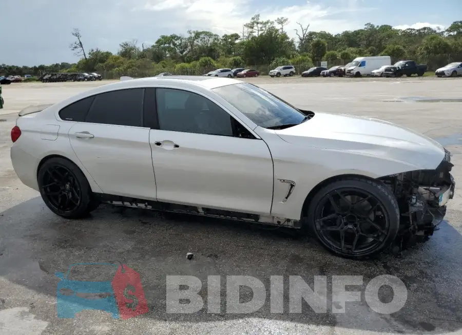 WBA4A9C5XGGL89111 Photo# 4