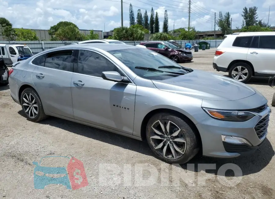 1G1ZG5ST8RF155048 Photo# 4
