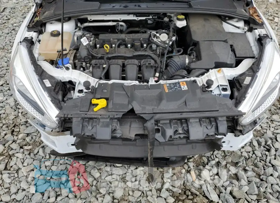 1FADP3E26JL319823 Photo# 11